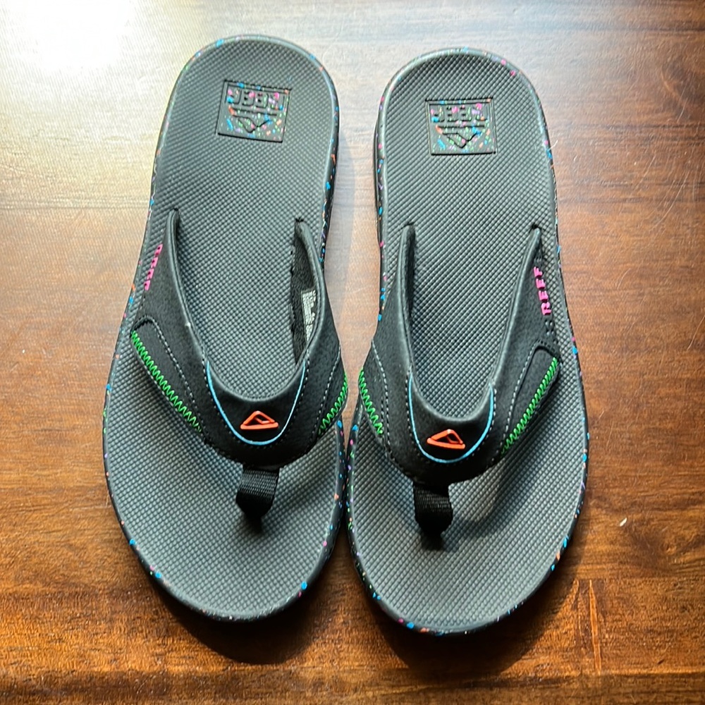 NEW!! REEF mens flip-flop